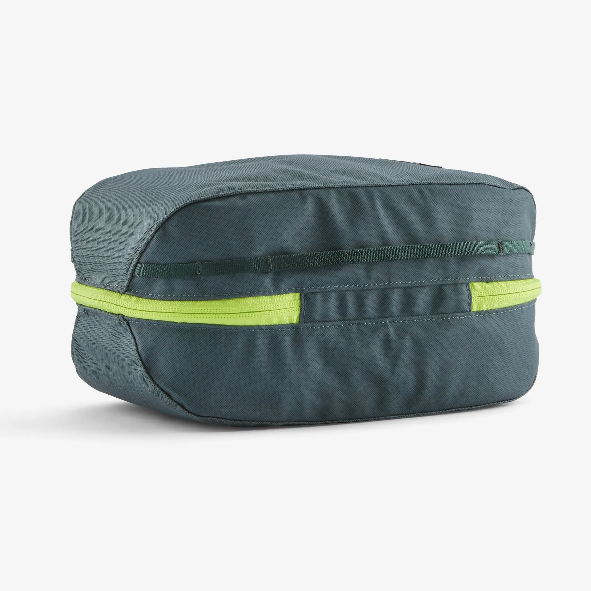 Patagonia Black Hole Cube
