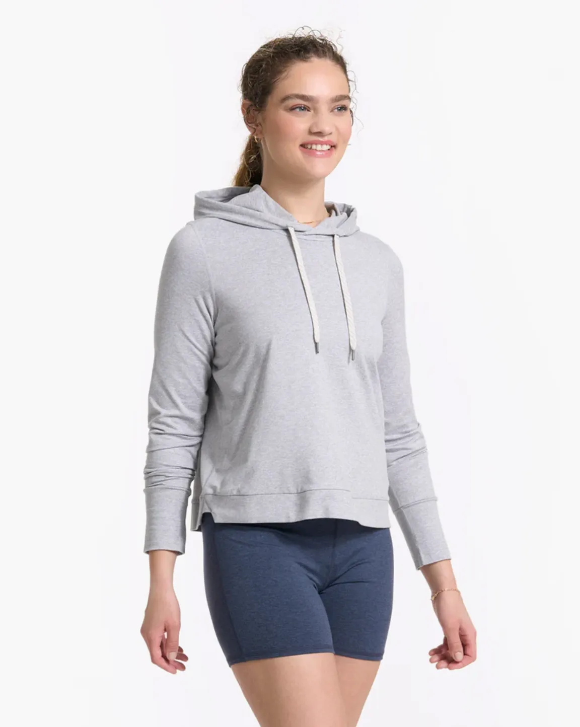 Vuori Women's Halo Essential Hoodie