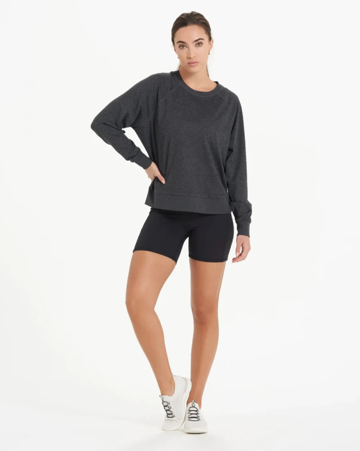 Vuori Women's Long Sleeve Halo Crew